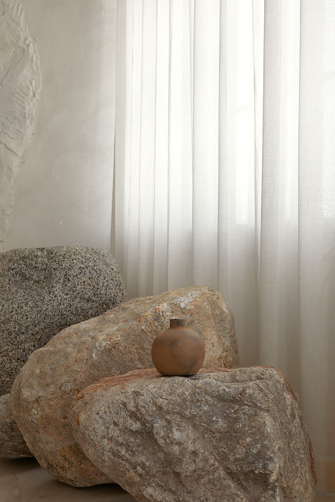 Apple Vase - Rustic Umber